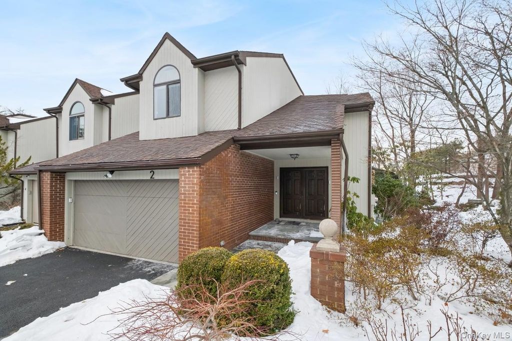 Photo of 2 Brookridge Road, New Rochelle, NY 10804 (MLS # 952836)