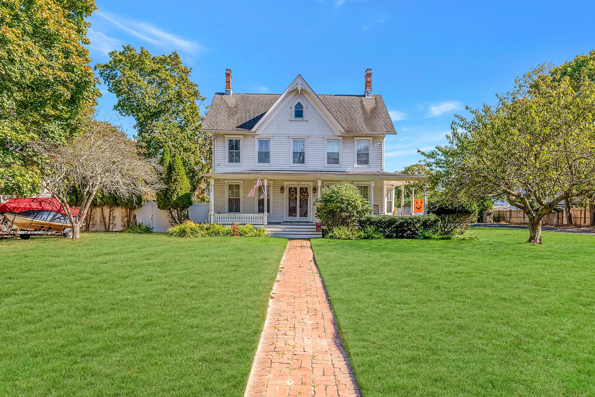107 Ocean Avenue, Center Moriches, New York image 36