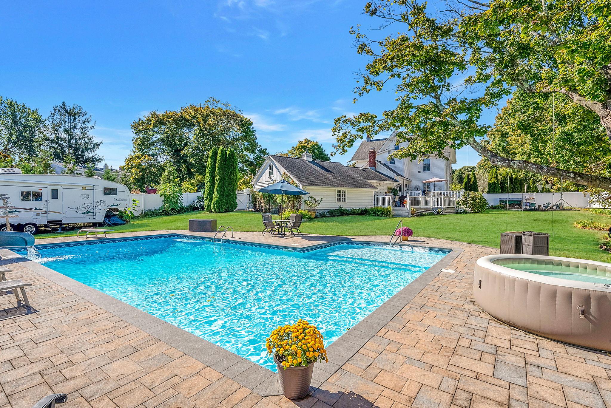 107 Ocean Avenue, Center Moriches, New York image 38