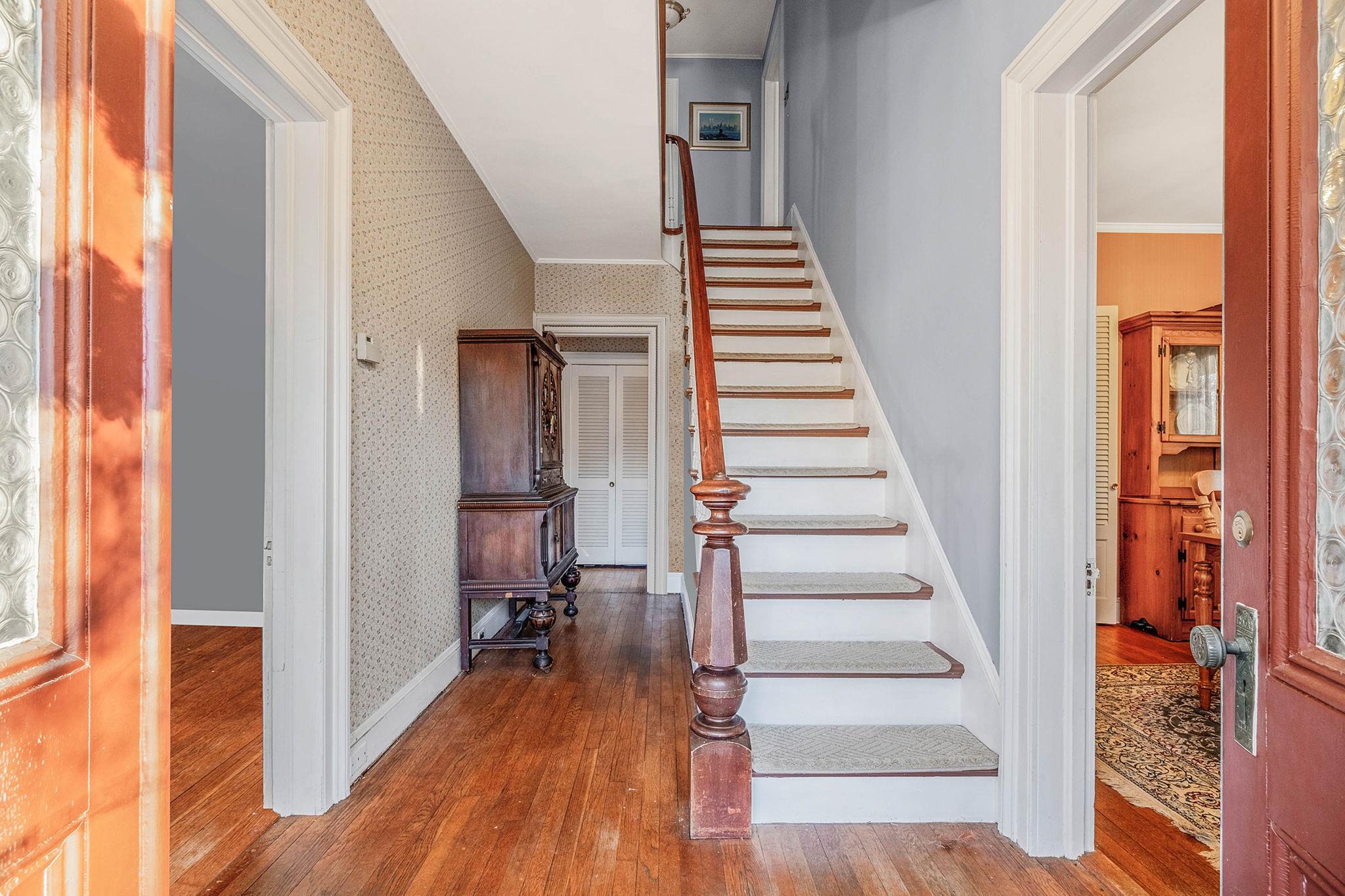 107 Ocean Avenue, Center Moriches, New York image 8
