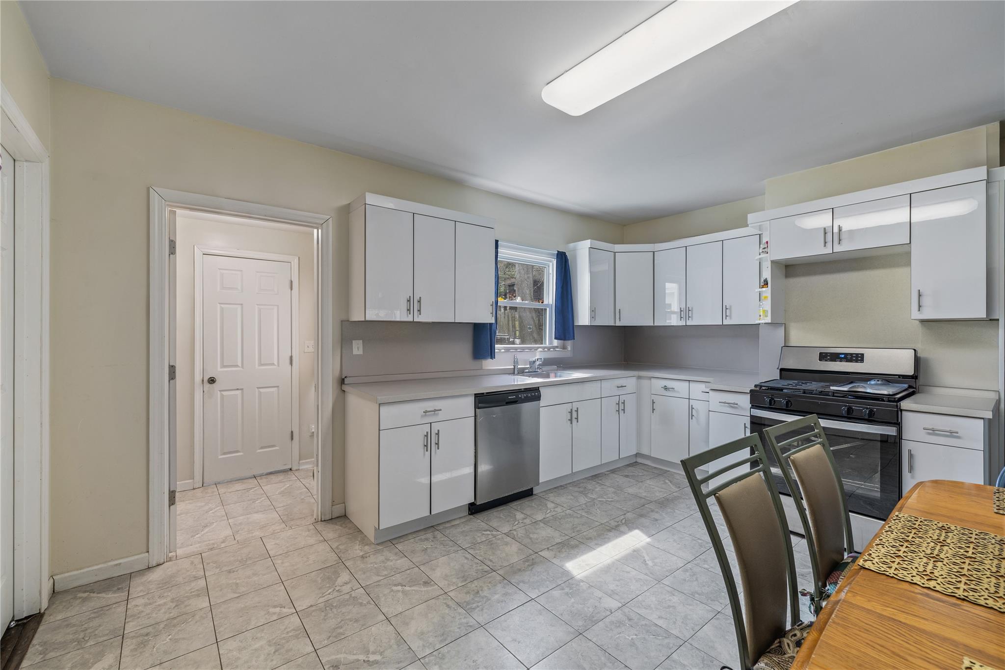 9 Boulderberg Road, Tomkins Cove, New York image 10