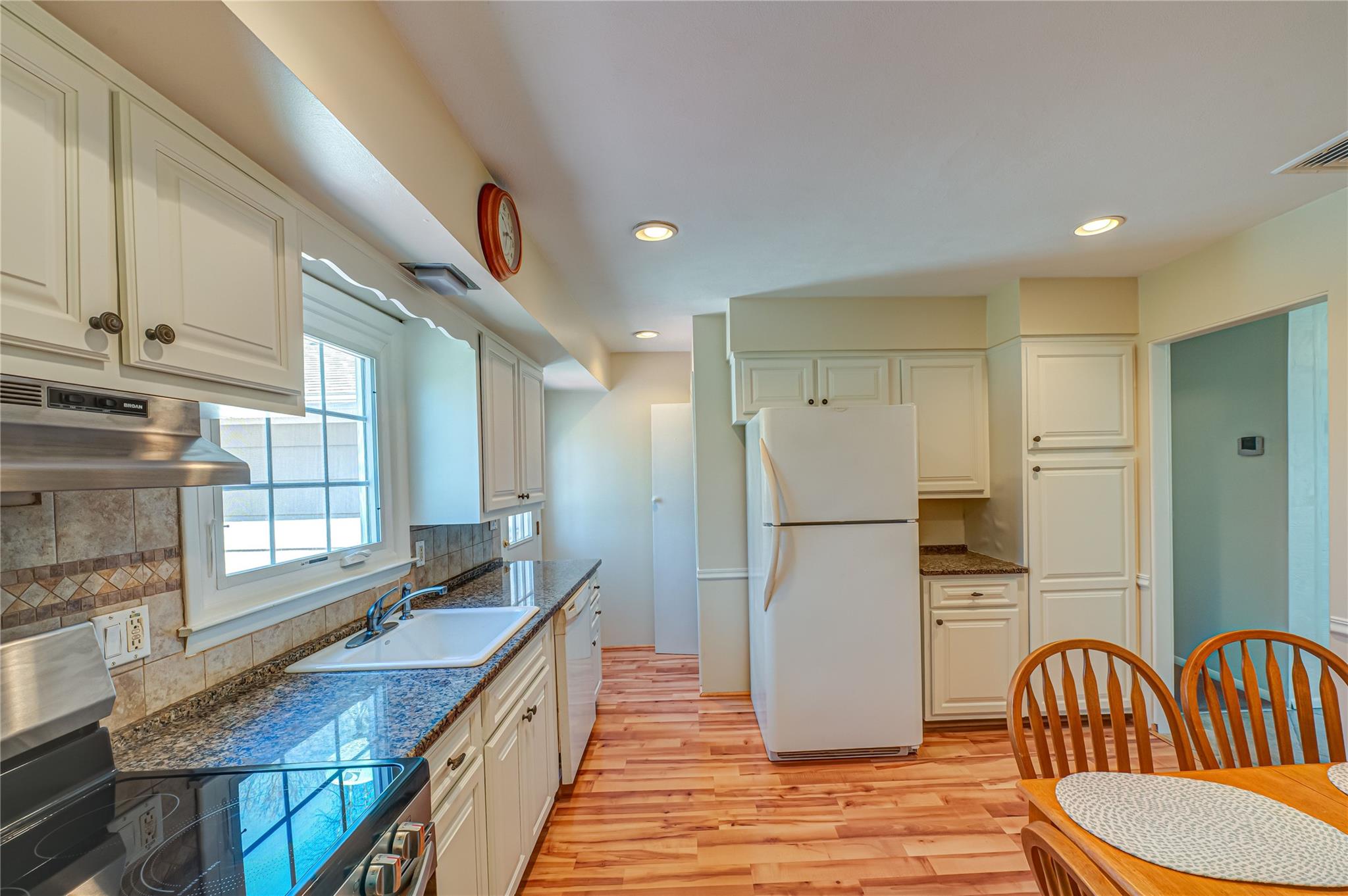 5 Cinderella Lane, Saint James, New York image 5