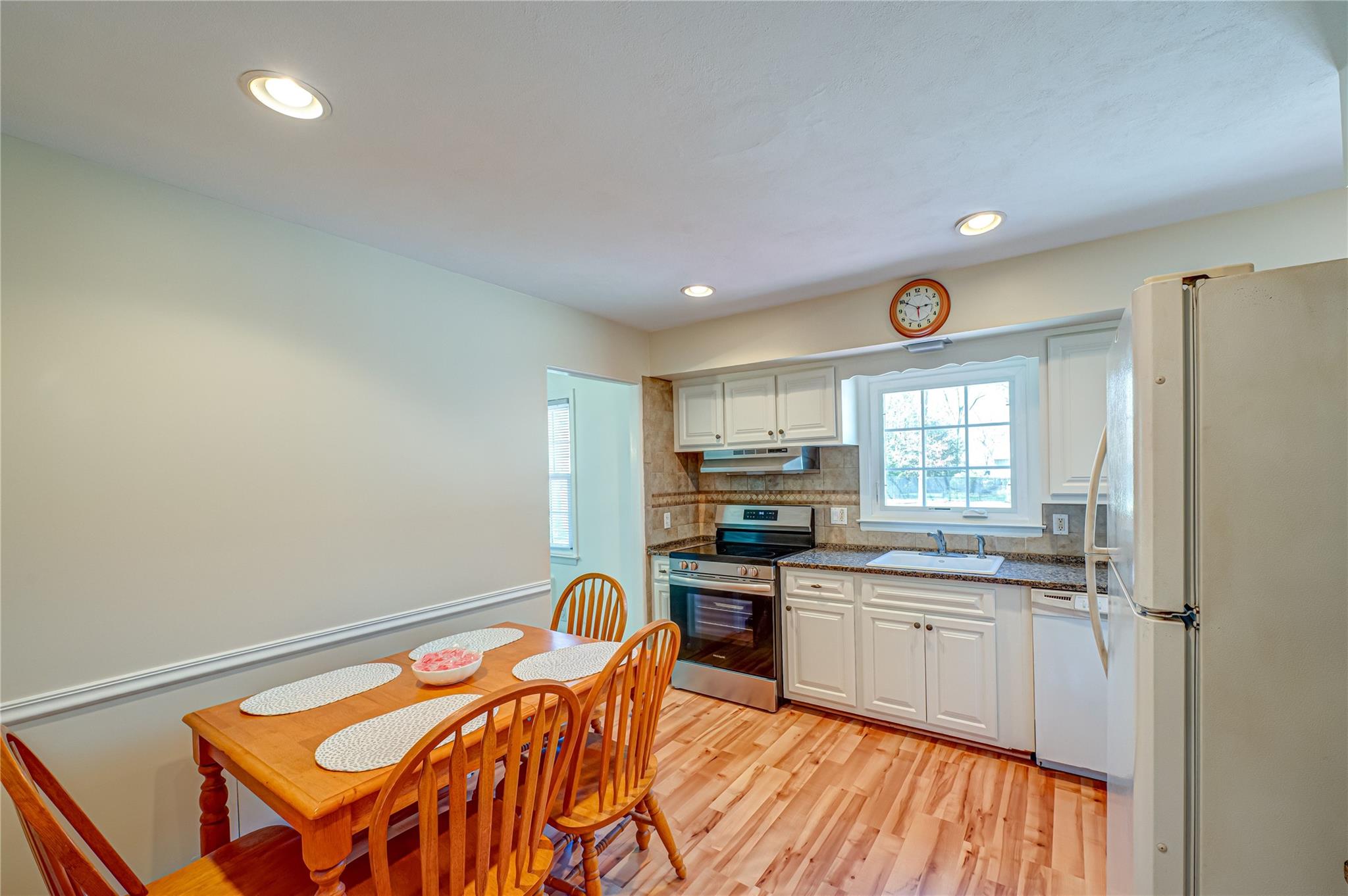 5 Cinderella Lane, Saint James, New York image 6