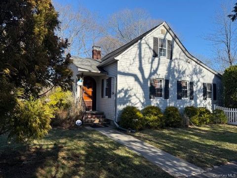 Homes For Sale - 154 Cedar Road<br/> Mastic Beach, NY 11951