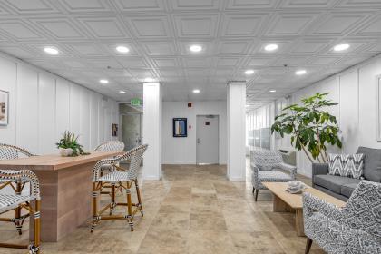 440 W Broadway 3A