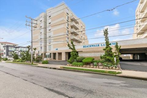 440 W Broadway 3A Long Beach NY 11561