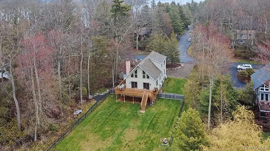 85 Lake Shore Drive W