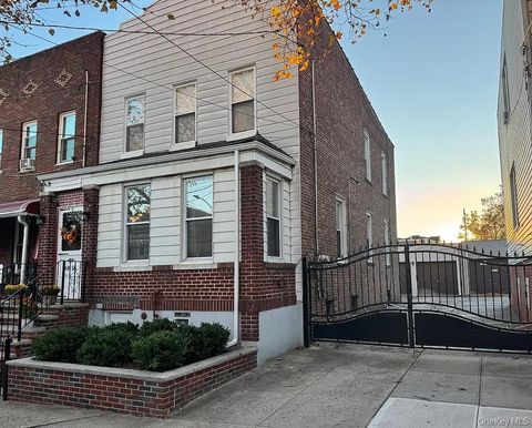 6858 76th Street Middle Village NY 11379