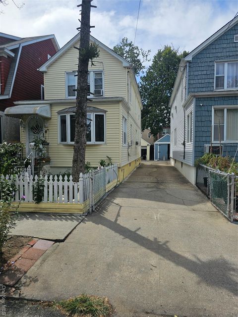 1629 Haight Avenue Bronx NY 10461