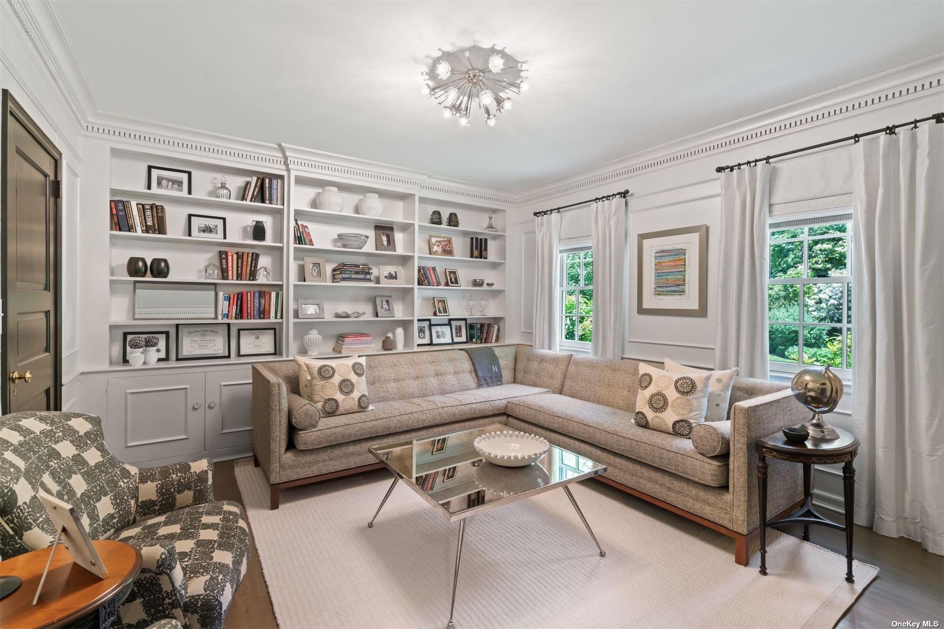 126 Piping Rock Road, Locust Valley, New York image 18