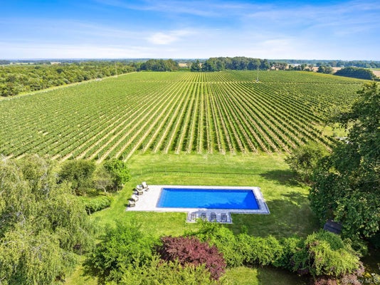 2600 OREGON RD, MATTITUCK, NY 11952 - Image ee76e4487c4e5520e53ede35ae7aee9b/3953780897