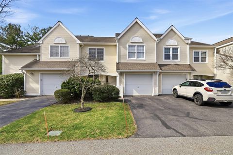Apartment For Sale - 60 Spruce Ridge Drive<br/> Fishkill, NY 12524