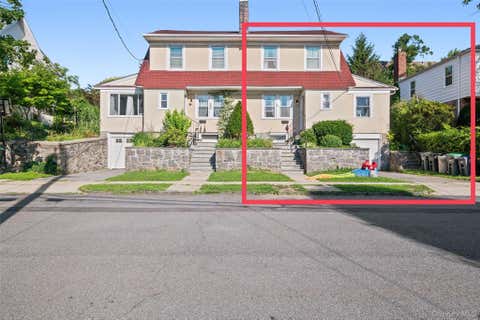 Apartment For Rent - 222 Carol Avenue #RIGHT SIDE<br/> Pelham, NY 10803
