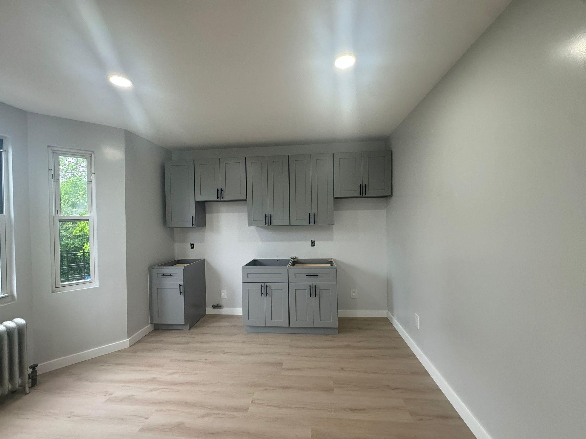 Rental Property at Humphreys St, East Elmhurst, Queens, NY - Bedrooms: 2 
Bathrooms: 1 
Rooms: 4  - $2,800 MO.