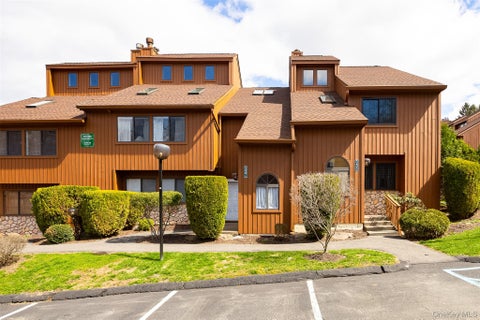 Condo For Sale - 237 Panorama Court<br/> Poughkeepsie, NY 12603