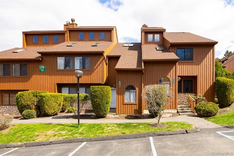 237 Panorama Court Poughkeepsie NY 12603