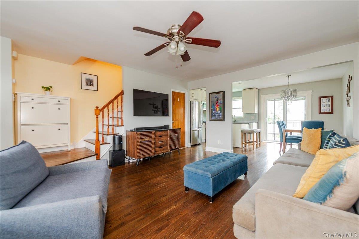 731 Hollywood Avenue