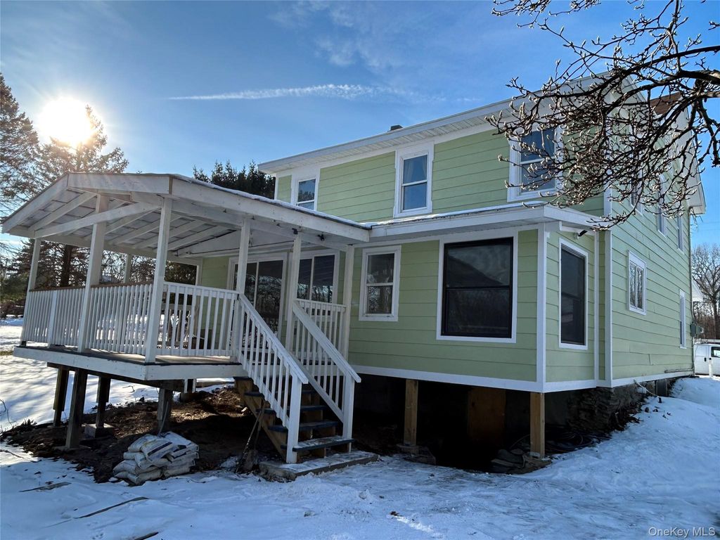 Photo of 38 Sands Avenue, Milton, NY 12547 (MLS # 944470)