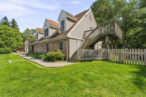 Apartment For Rent - 539 Elizabeth Road #2<br/> Westchester County, Yorktown Heights, NY 10598