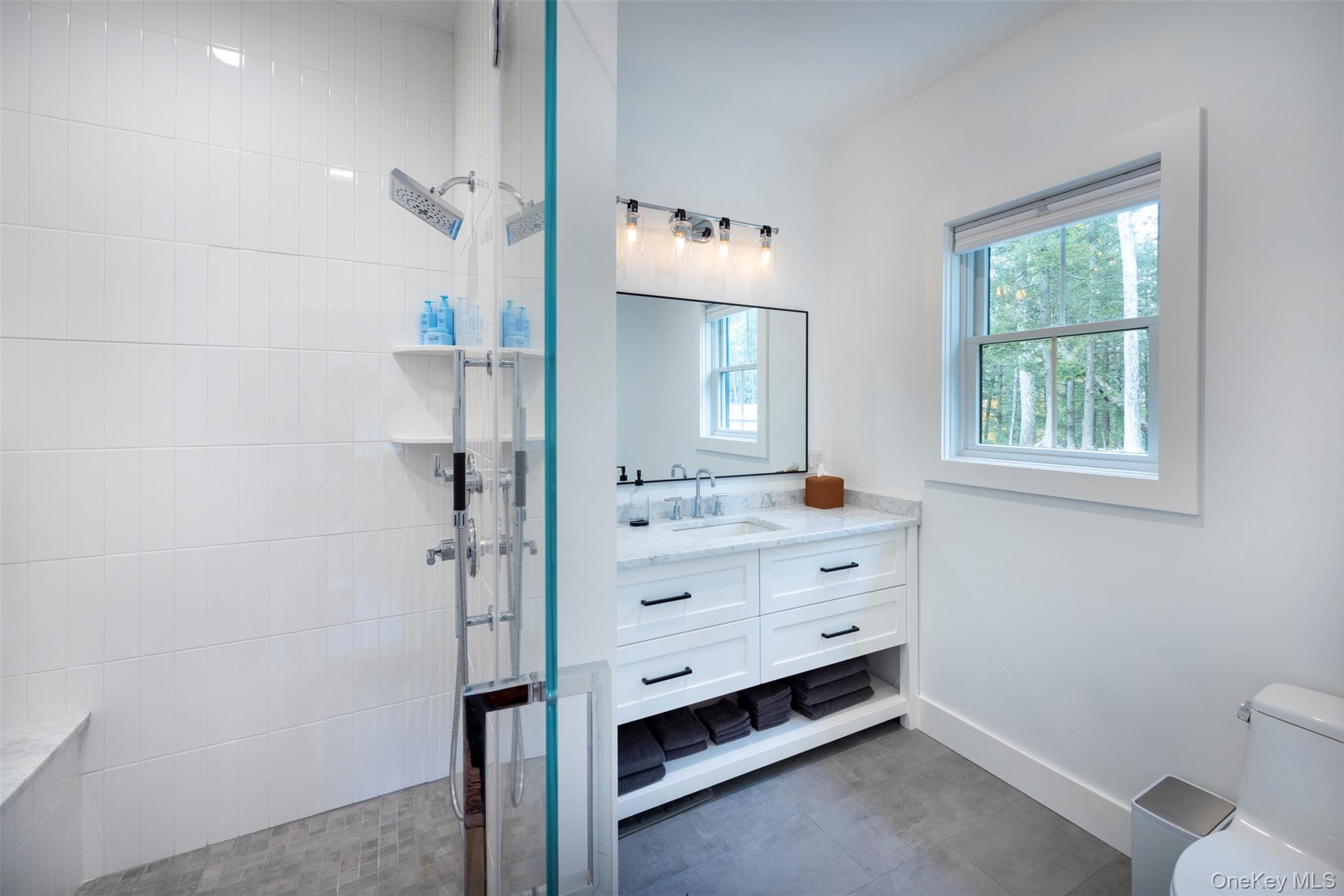 Cairo, New York 12473, United States, 3 Bedrooms Bedrooms, ,4 BathroomsBathrooms,Residential,Active,232131