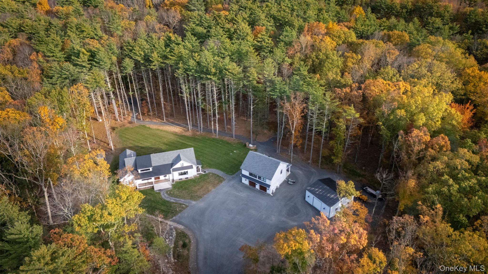 Cairo, New York 12473, United States, 3 Bedrooms Bedrooms, ,4 BathroomsBathrooms,Residential,Active,232131