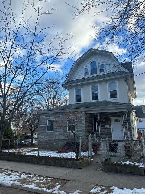 85-20 85th Road Woodhaven NY 11421