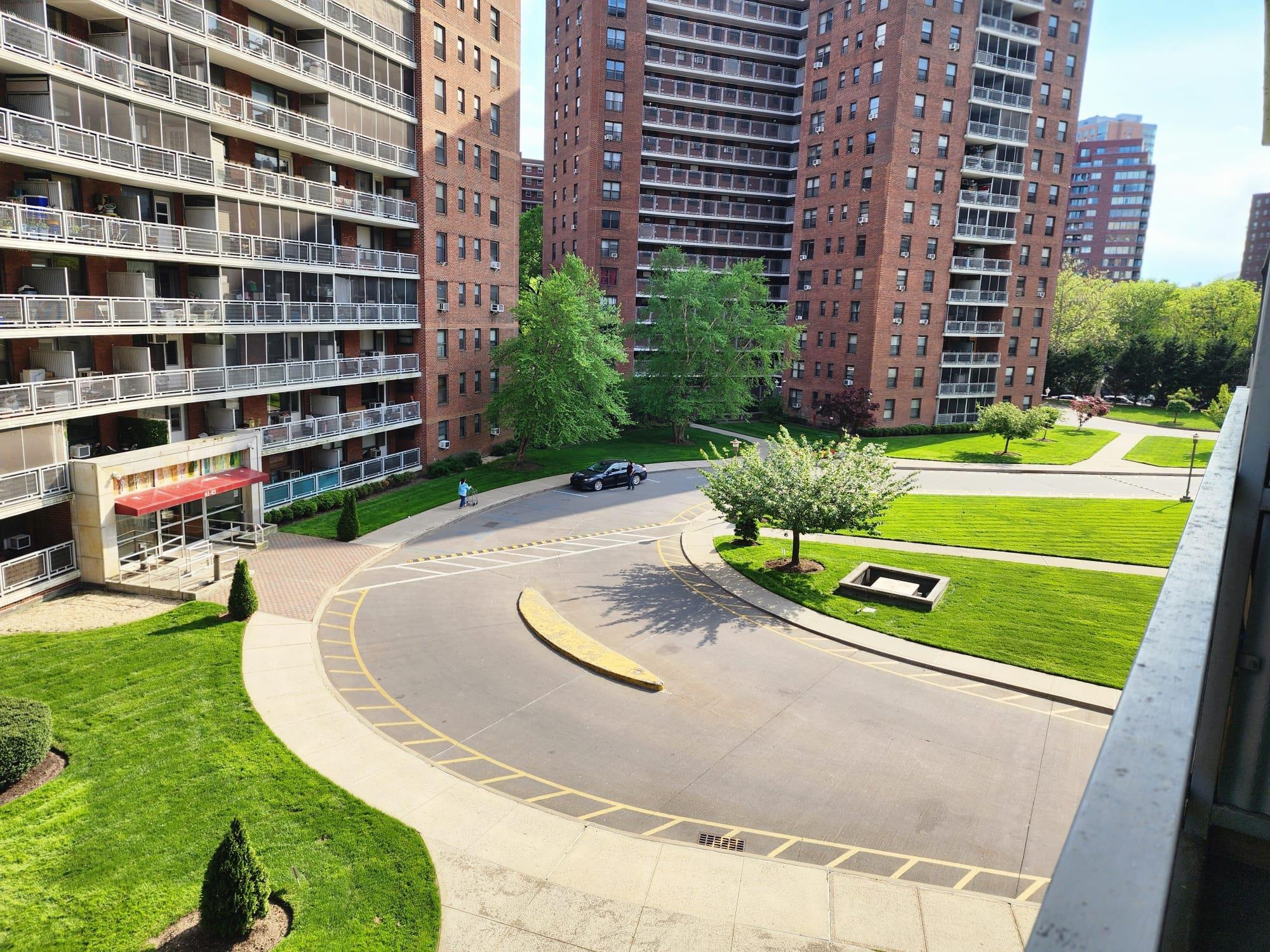 61-35 98th Street #4J, Rego Park, New York image 5