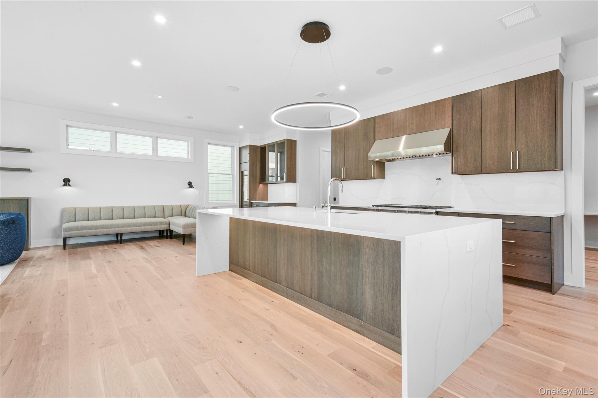 65 Myrtle Boulevard