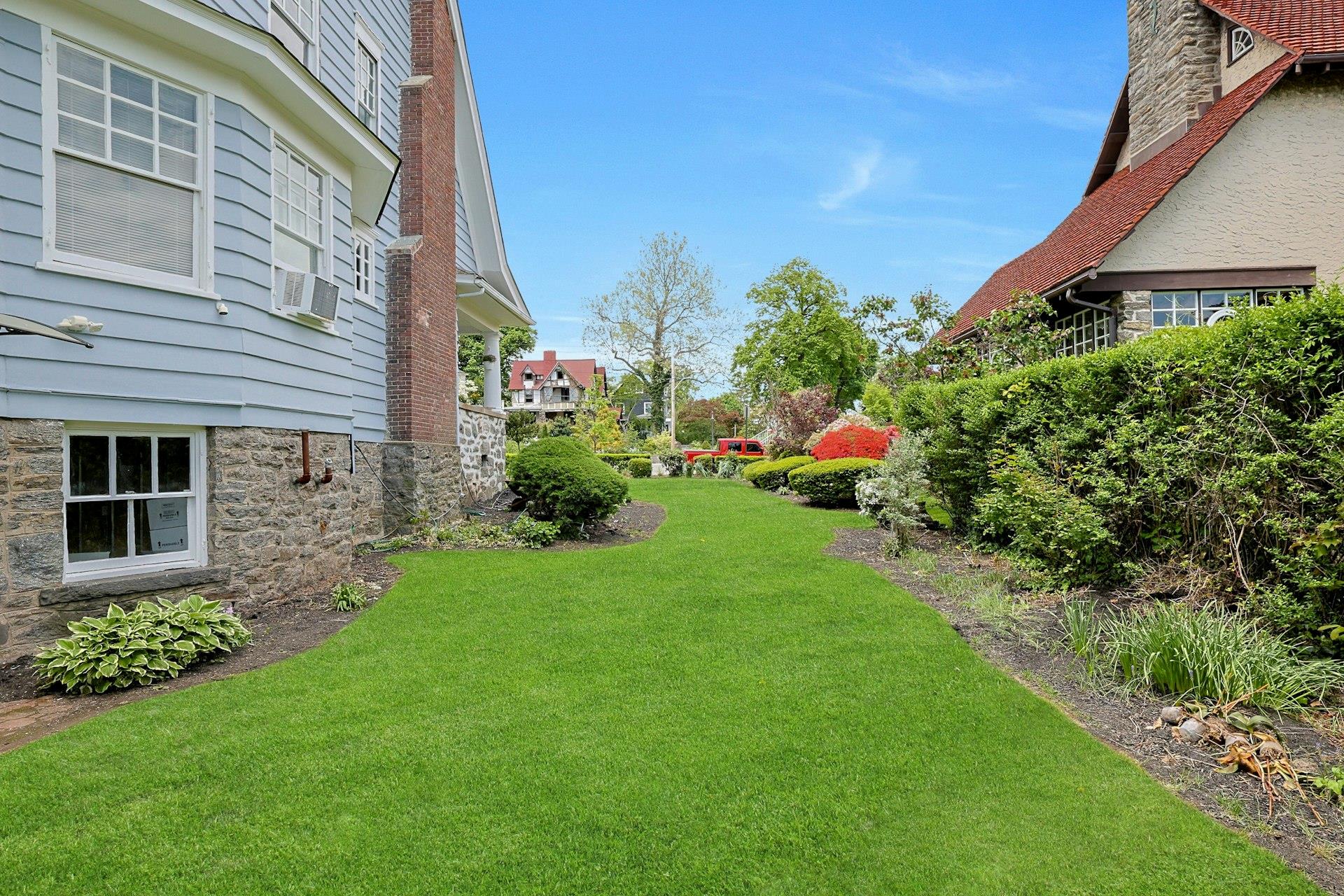 146 Sutton Manor Road, New Rochelle, New York image 23