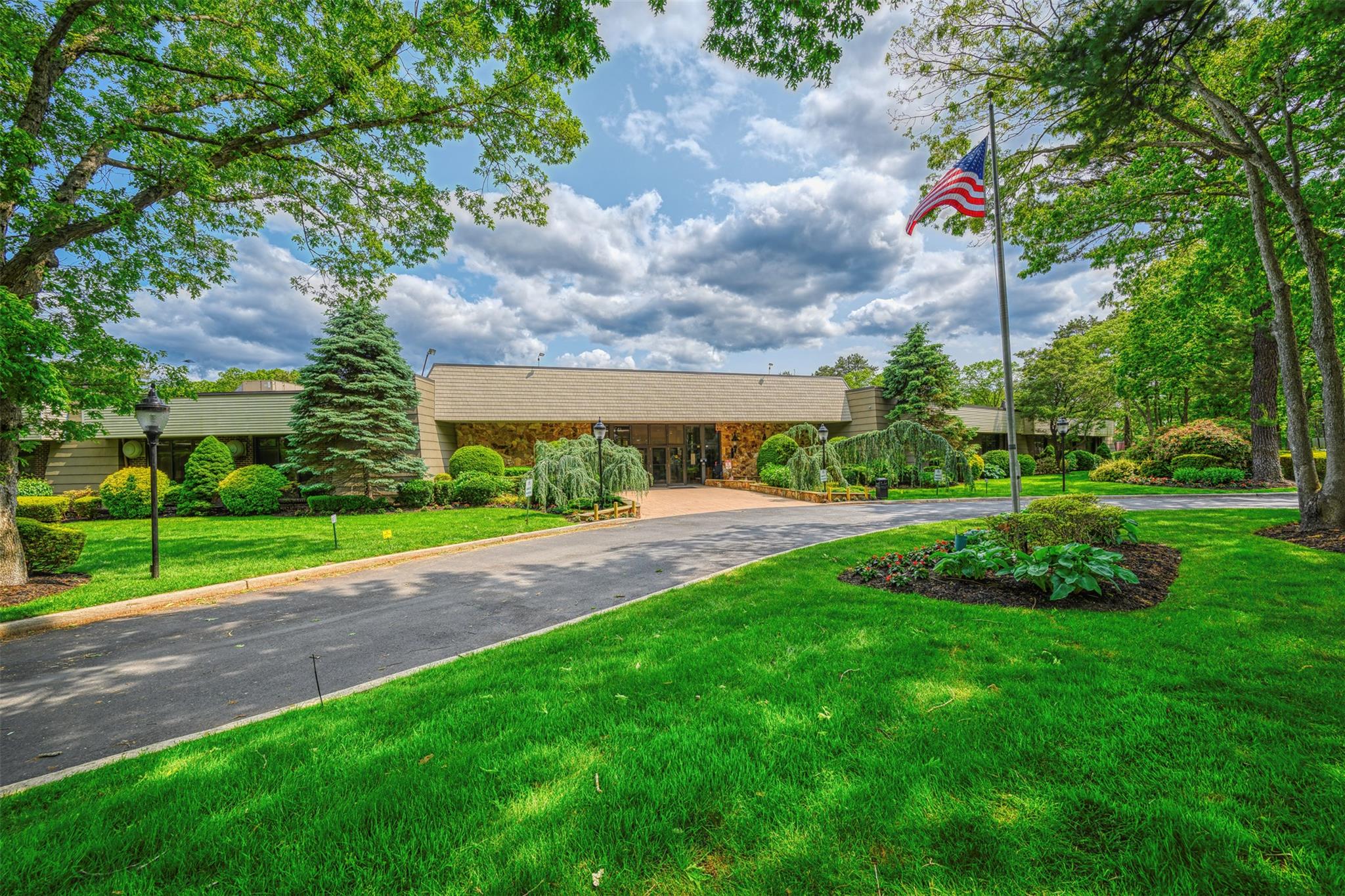 476 Daryl Drive, Medford, New York image 28