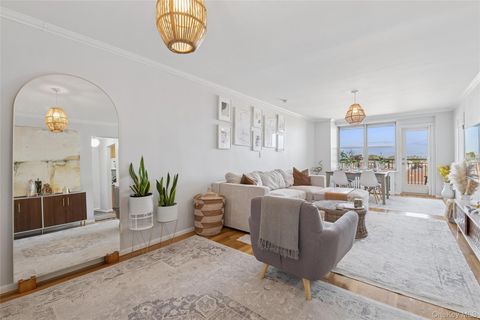 Photo of 410 E Broadway #5M, Long Beach, NY 11561 (MLS # 915647)