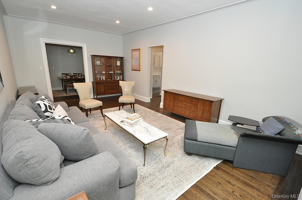 143 Garth Road 4P