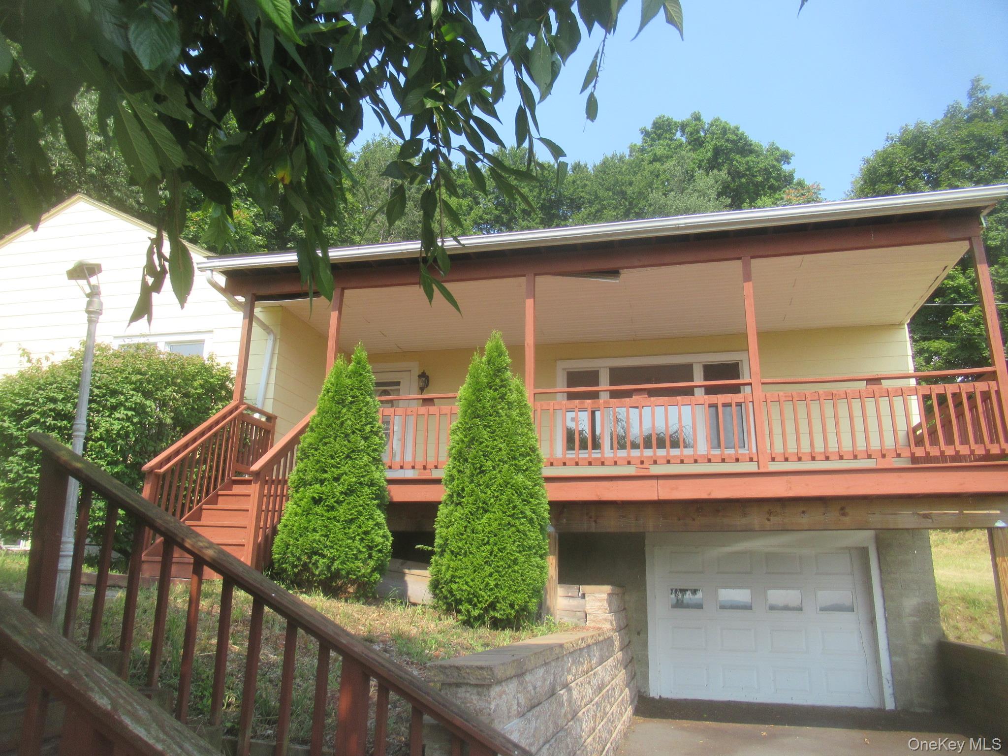 33 Meadow Avenue