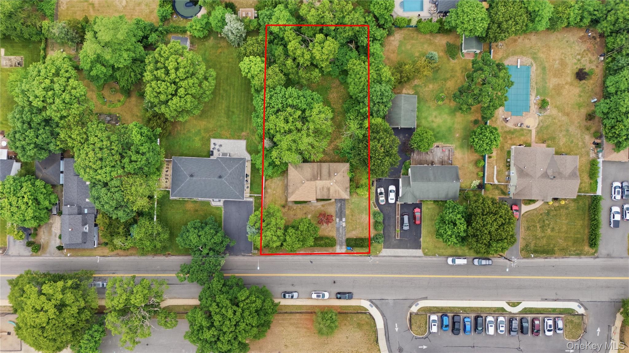 385 Manhattan Boulevard - Photo 3