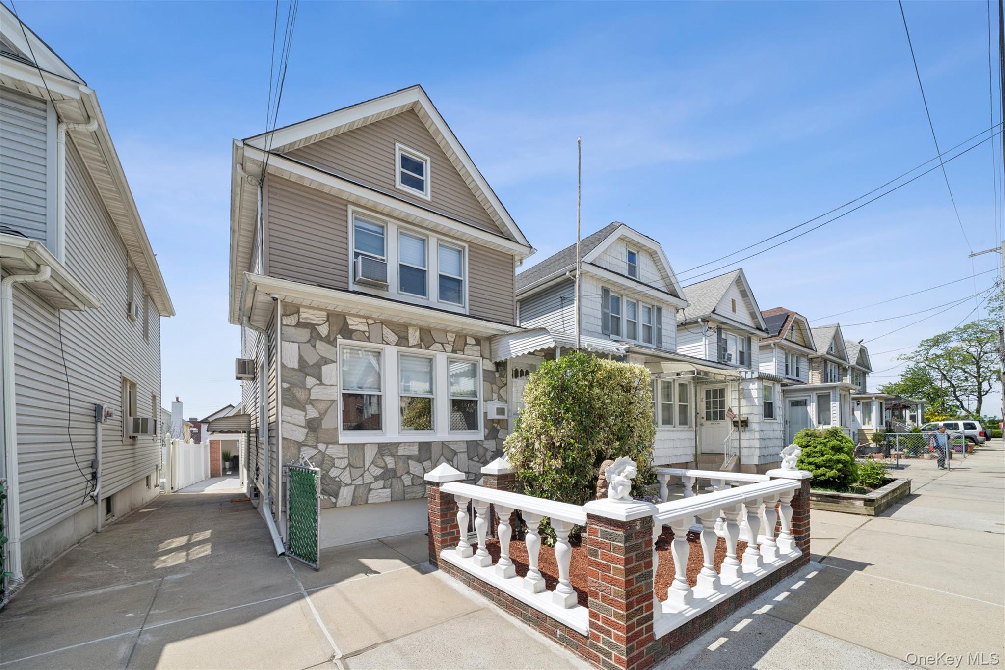 119-32 27th Avenue