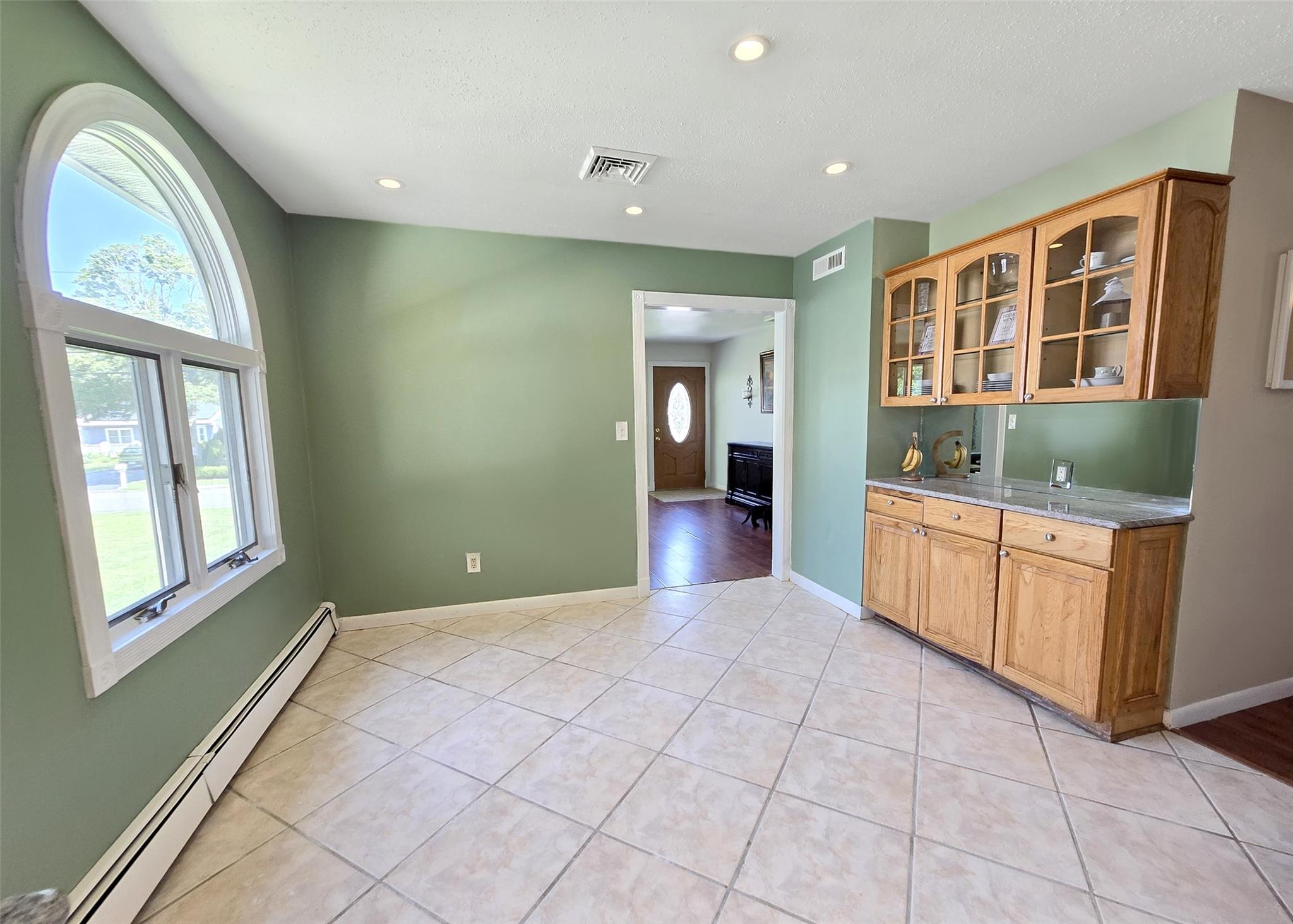 62 Frances Boulevard