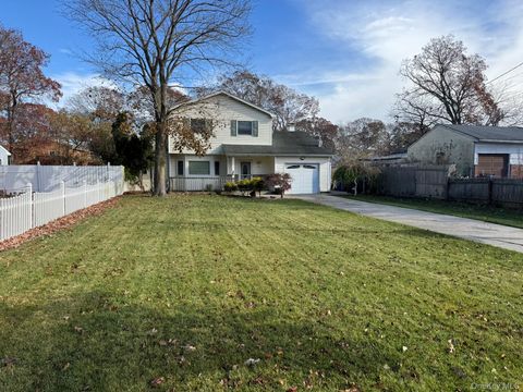 41 Broadway Shirley NY 11967