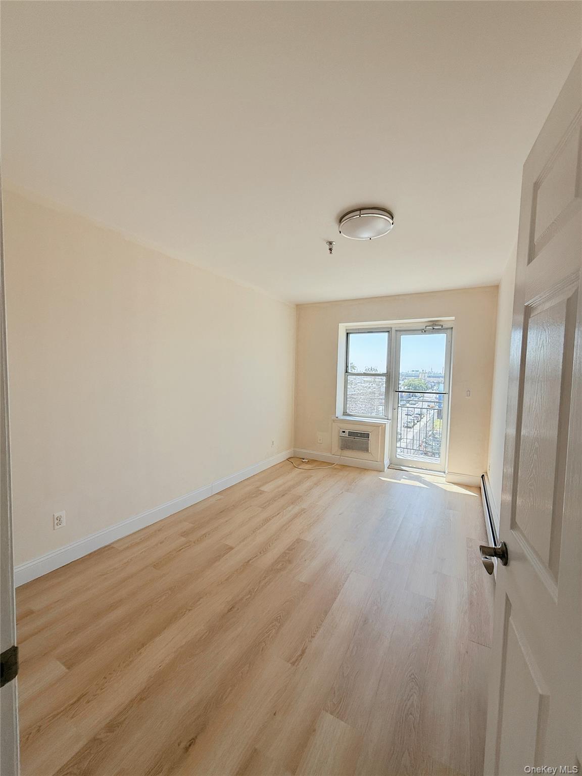 31-53 Linden Place 4B