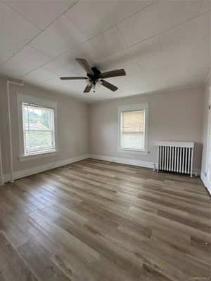 9 ELIZABETH ST APT 2, PORT JERVIS, NY 12771 - Image eee0e29cf4f5332a7ec513210102da1e/63587245