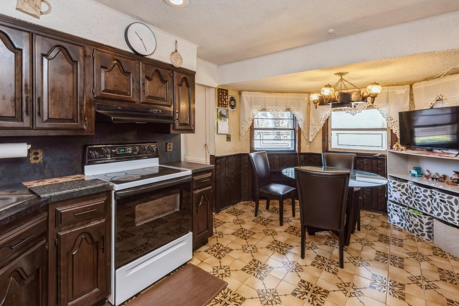 18 Chapin Road, Farmingdale, New York image 17