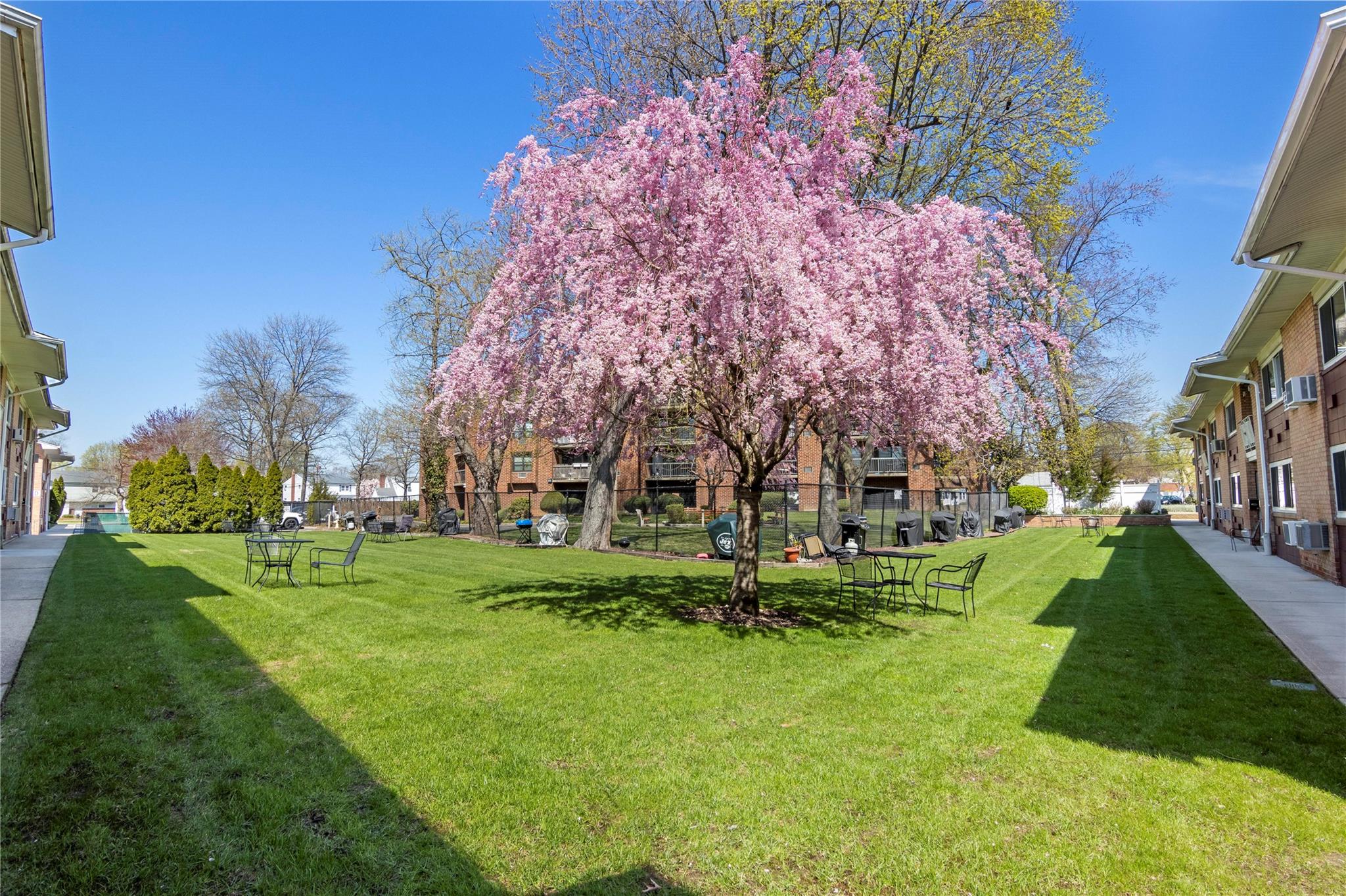 400 Fulton Street #13B, Farmingdale, New York image 1