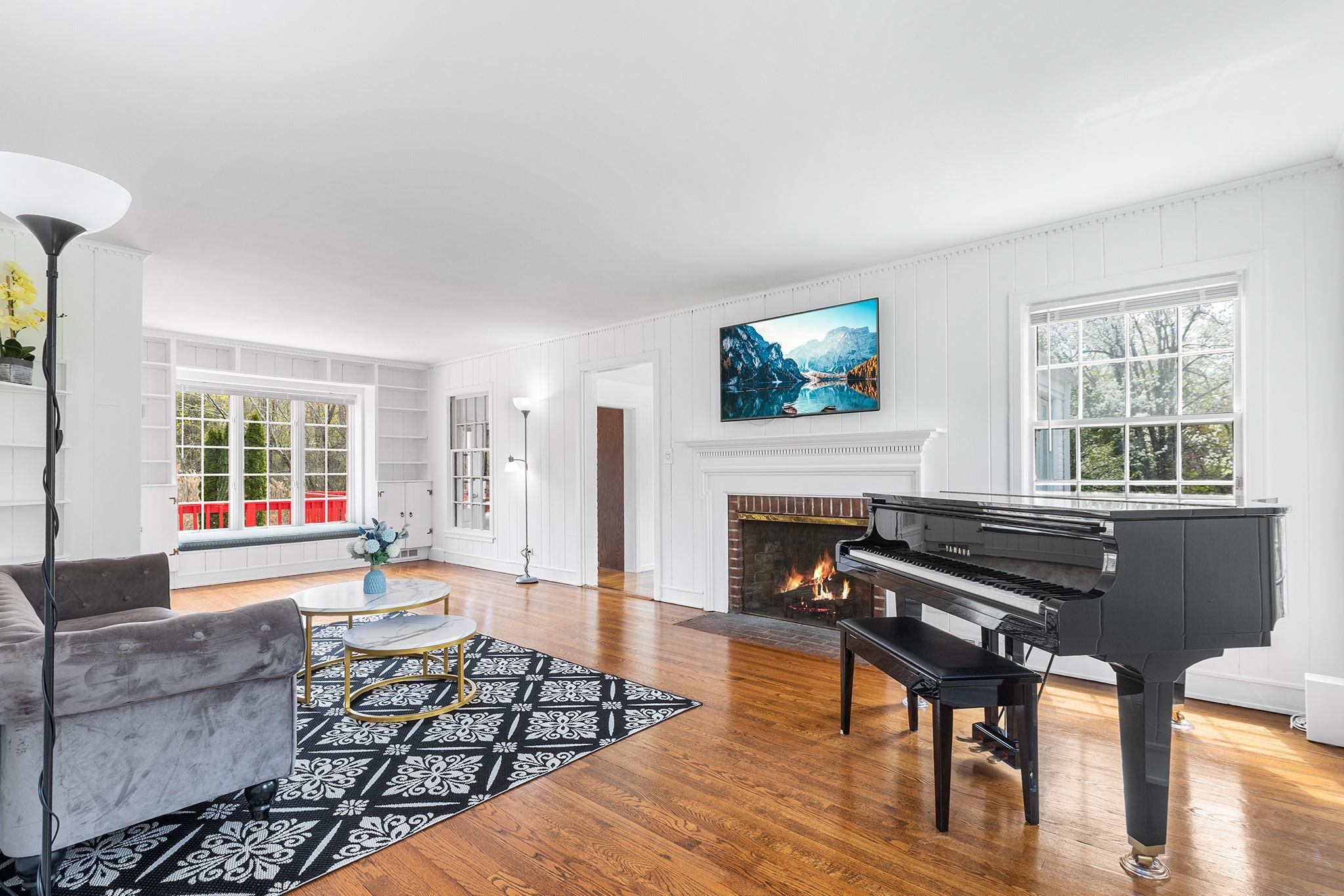 40 Brookby Road, Scarsdale, New York image 4