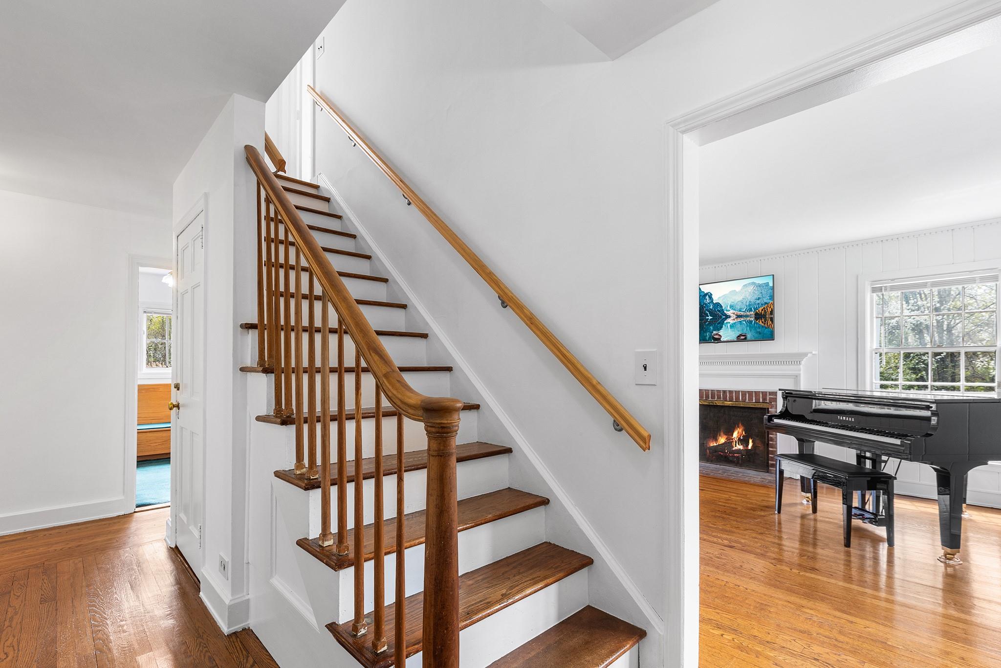 40 Brookby Road, Scarsdale, New York image 17
