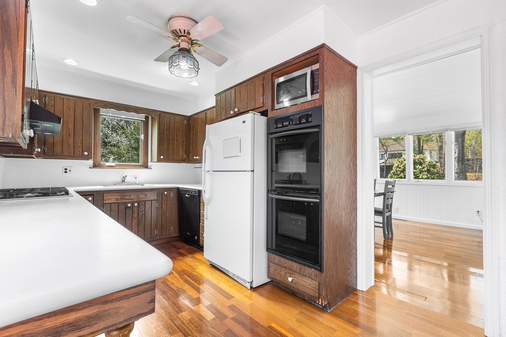 40 Brookby Road, Scarsdale, New York image 11