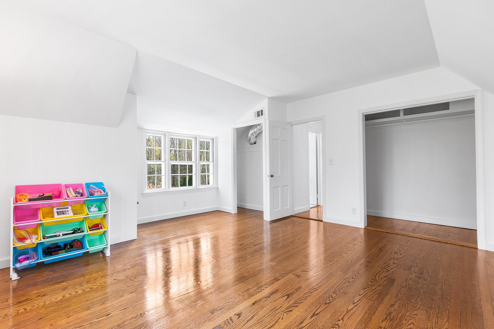 40 Brookby Road, Scarsdale, New York image 21