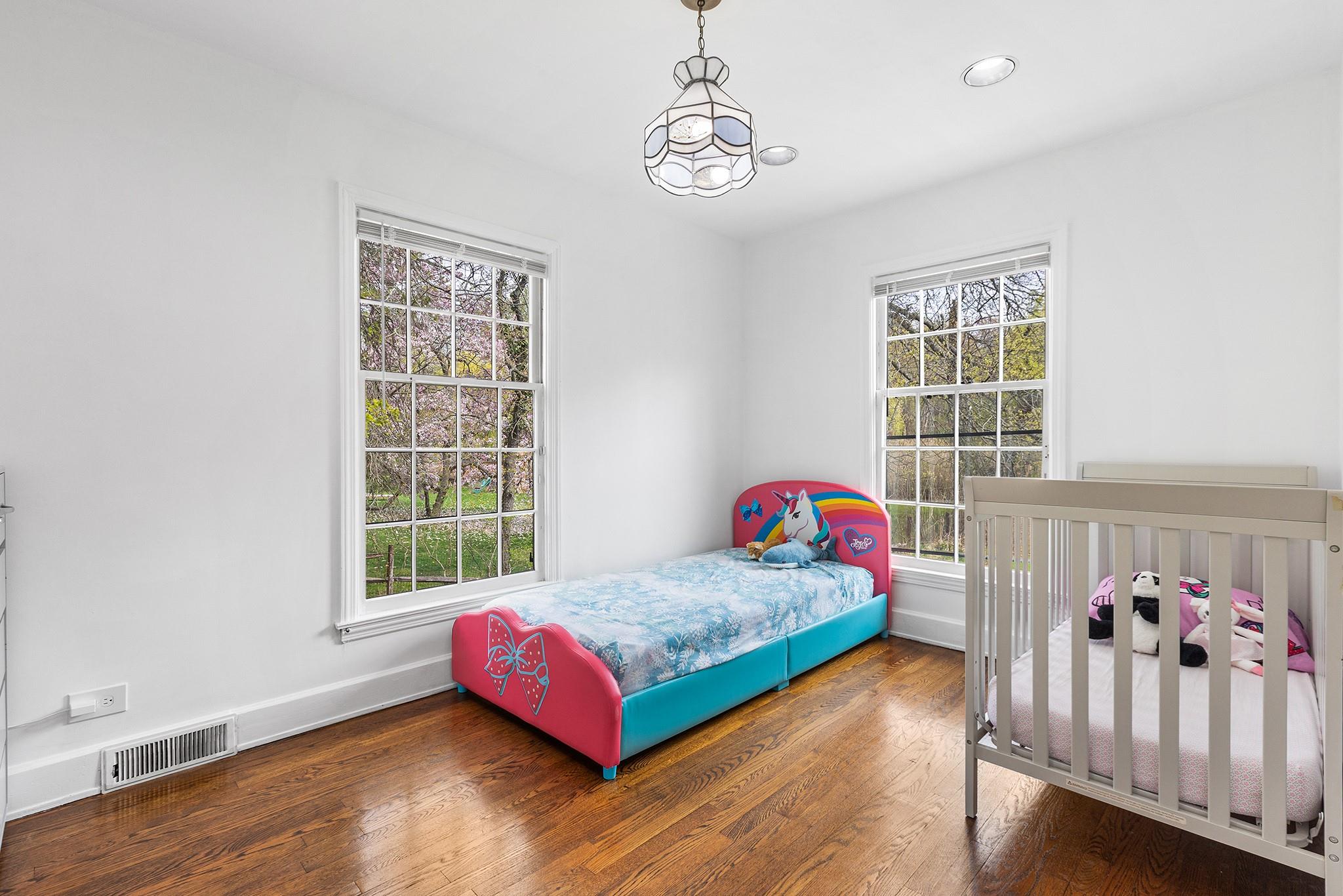 40 Brookby Road, Scarsdale, New York image 14