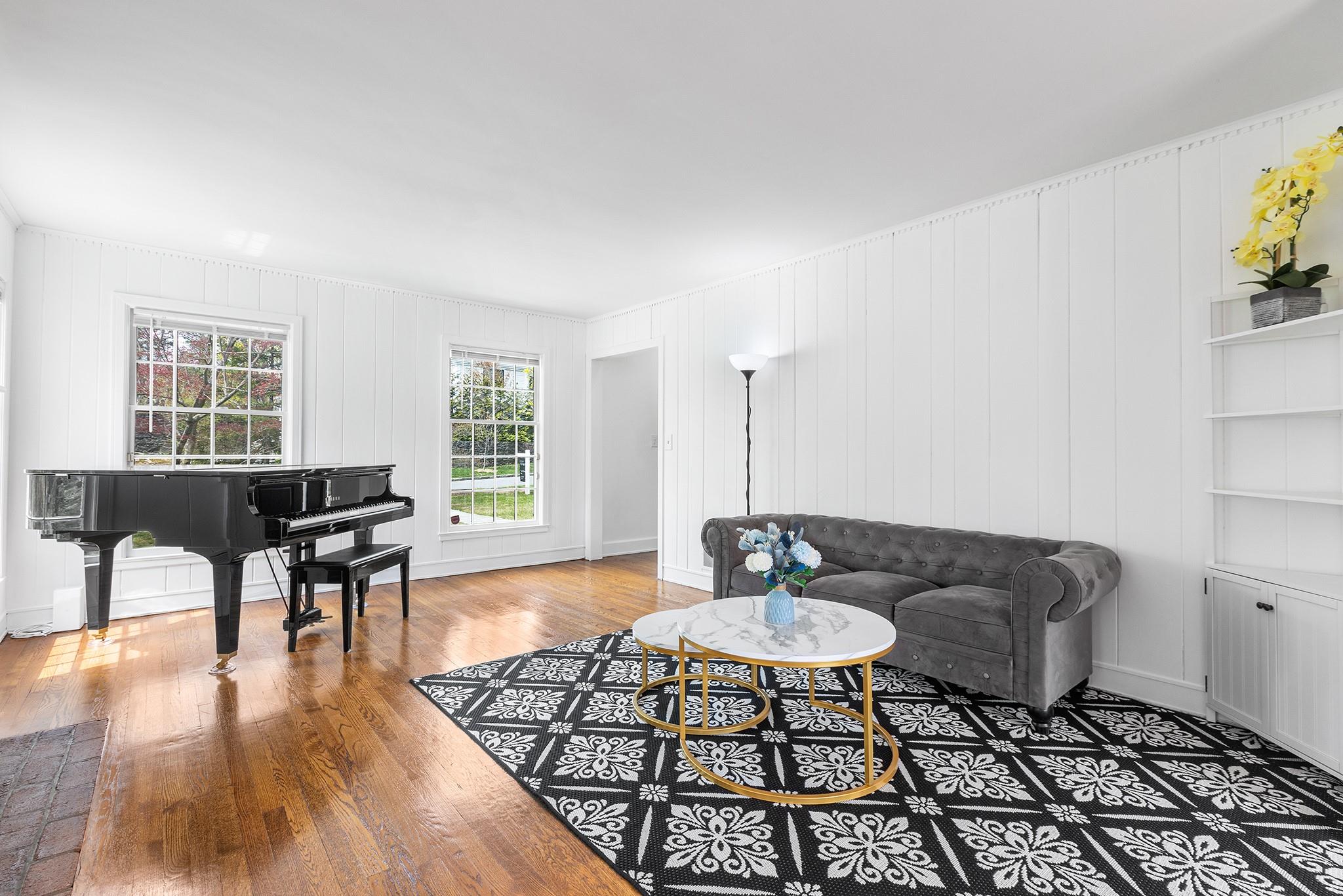 40 Brookby Road, Scarsdale, New York image 6