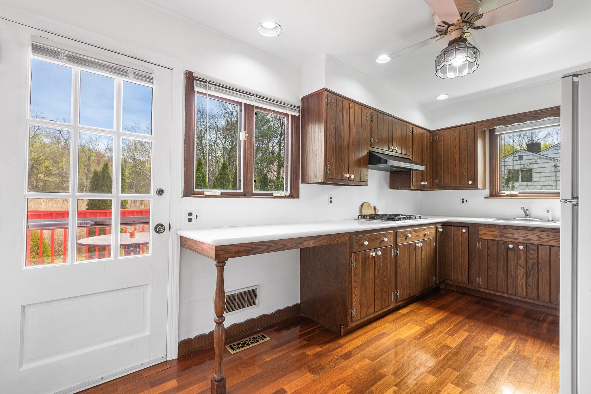 40 Brookby Road, Scarsdale, New York image 10