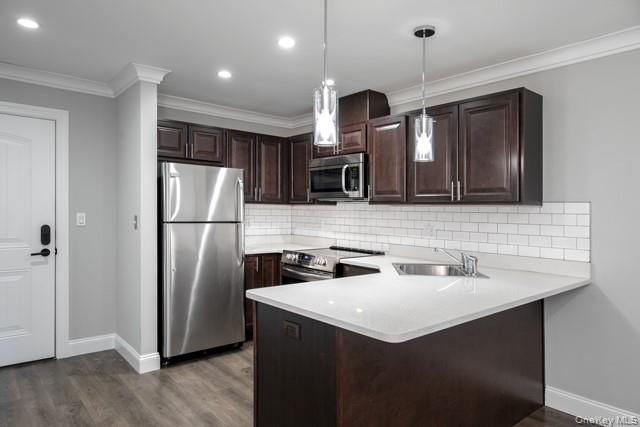 190 Fulton Street E212