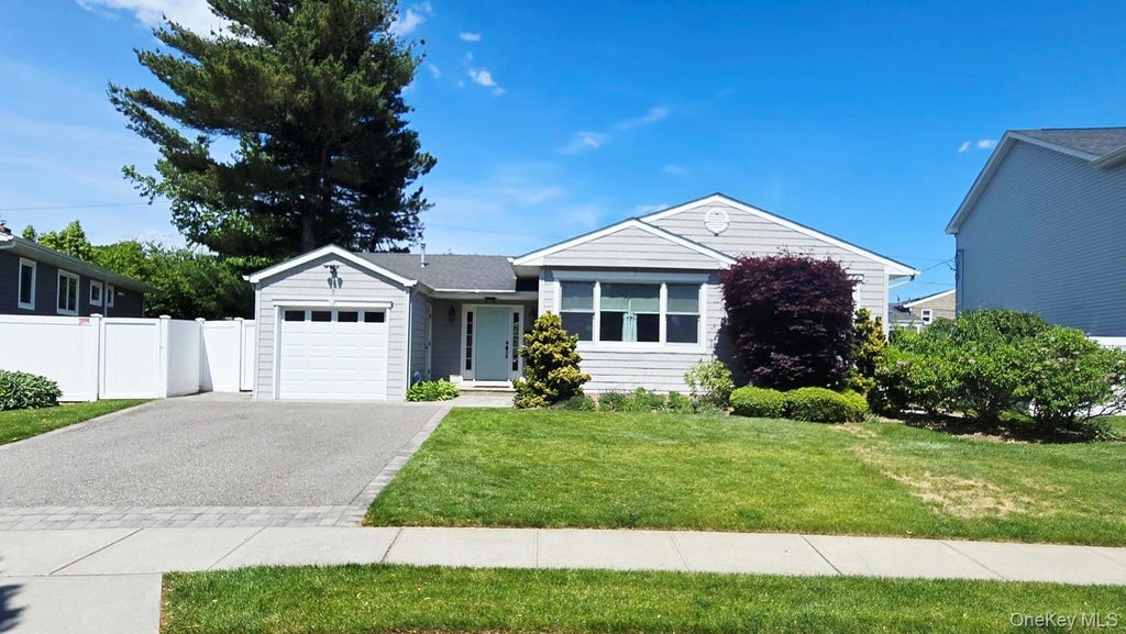 Photo of 7 Eva Lane, Plainview, NY 11803 (MLS # 1008179)